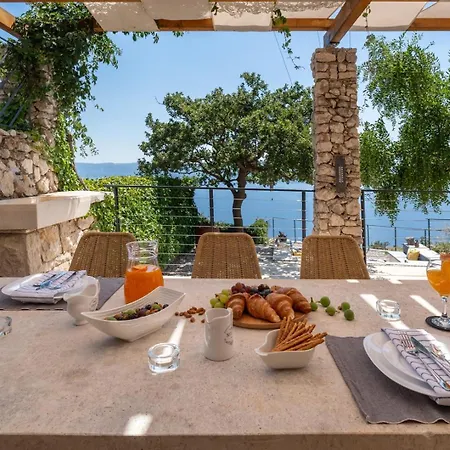Mountain * Omis