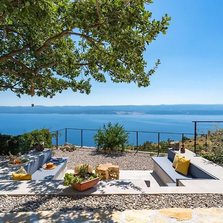 Villa Mountain *